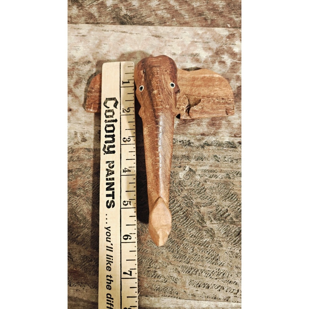 VINTAGE Hand Carved Wooden Elephant Wall Hook for Caps/Keys/Leashes Unique - Picture 2 of 6